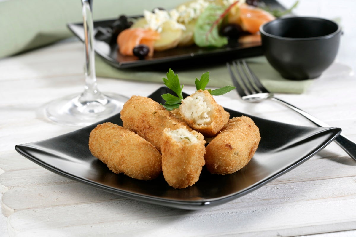 Croquetas de estofado con bacalao Gurmé