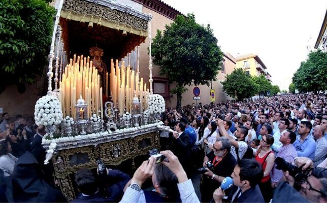 Hermandades Y Cofrad As Del Lunes Santo En Sevilla