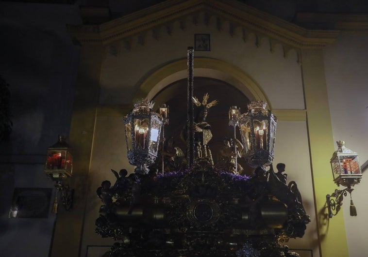 Fotos De La Hermandad Del Silencio En La Madrugada De La Semana Santa