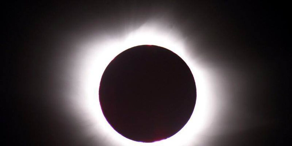 Ningaloo The Hybrid Solar Eclipse That Will Darken The Sky In April