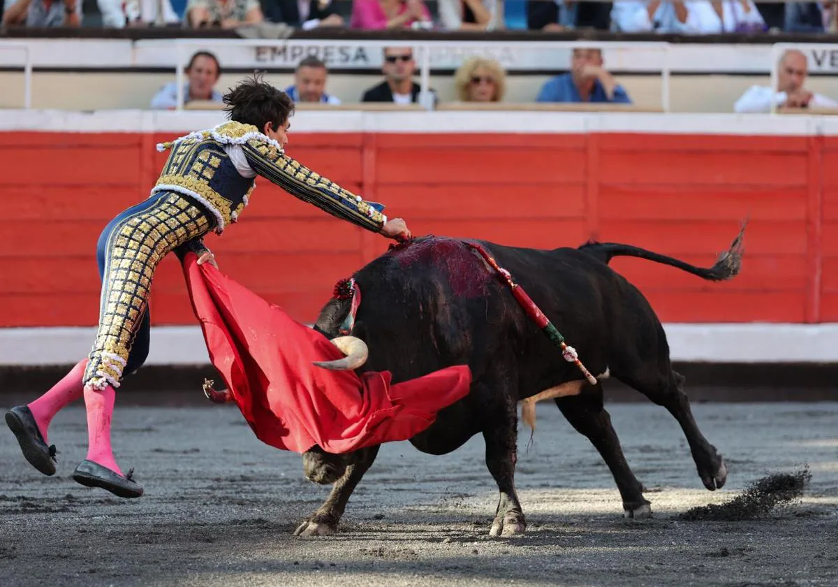 Toros En Bilbao En Directo Ltima Hora De Sebasti N Castella Miguel