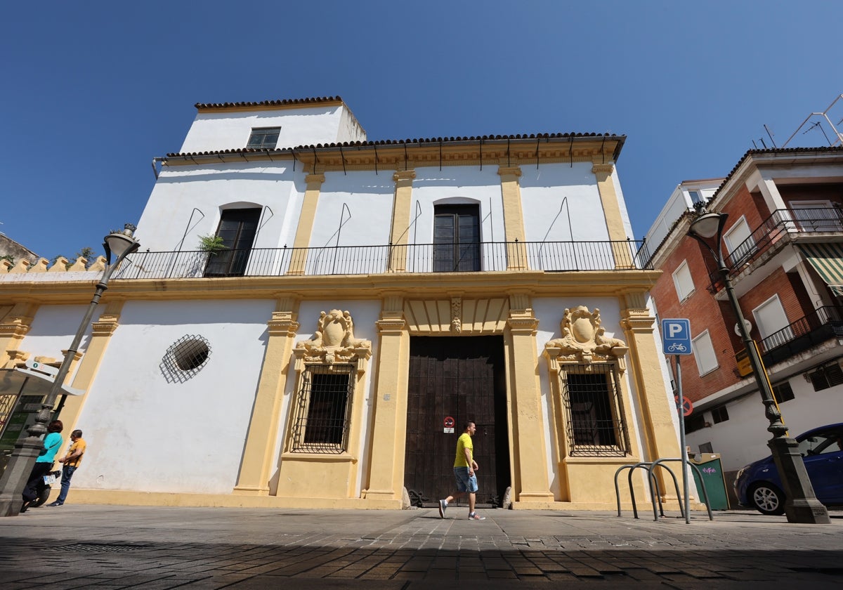 Una Plaga De Ratas Refugiada En El Palacio De Los Guzmanes Invade El