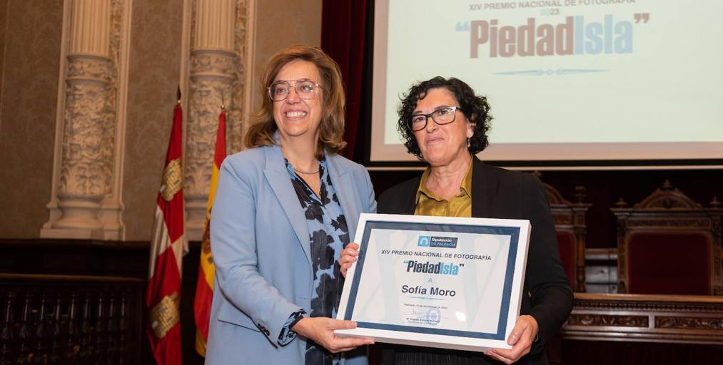 Sofía Moro recibe el XIV Premio Nacional Piedad Isla de Fotografía 2023