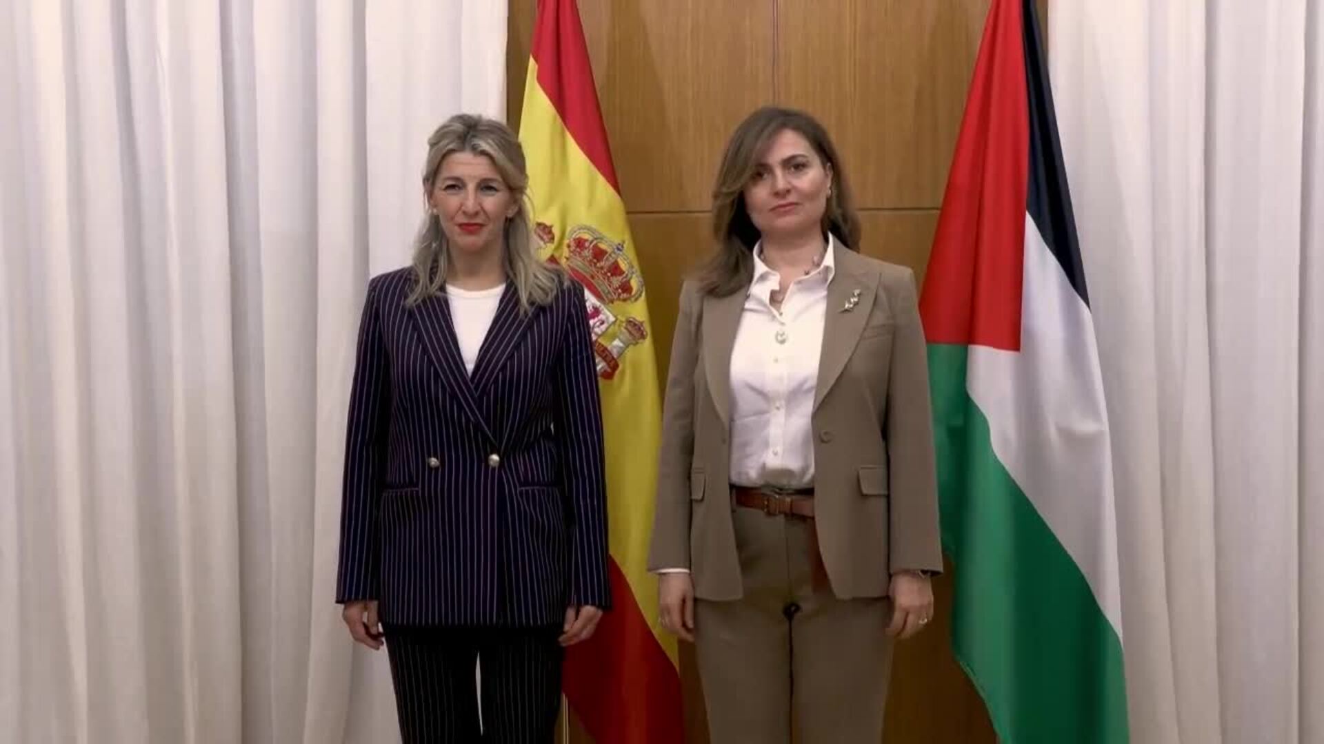 Yolanda D Az Se Re Ne Con El Embajador Palestino En Espa A