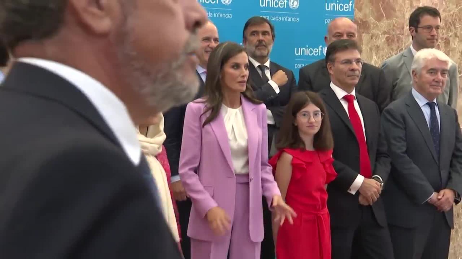 La Reina Letizia Vuelve Al Trabajo Protagonizando Un Duelo De Estilo