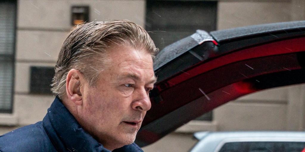 El juez deniega la petición de Alec Baldwin de desestimar la acusación