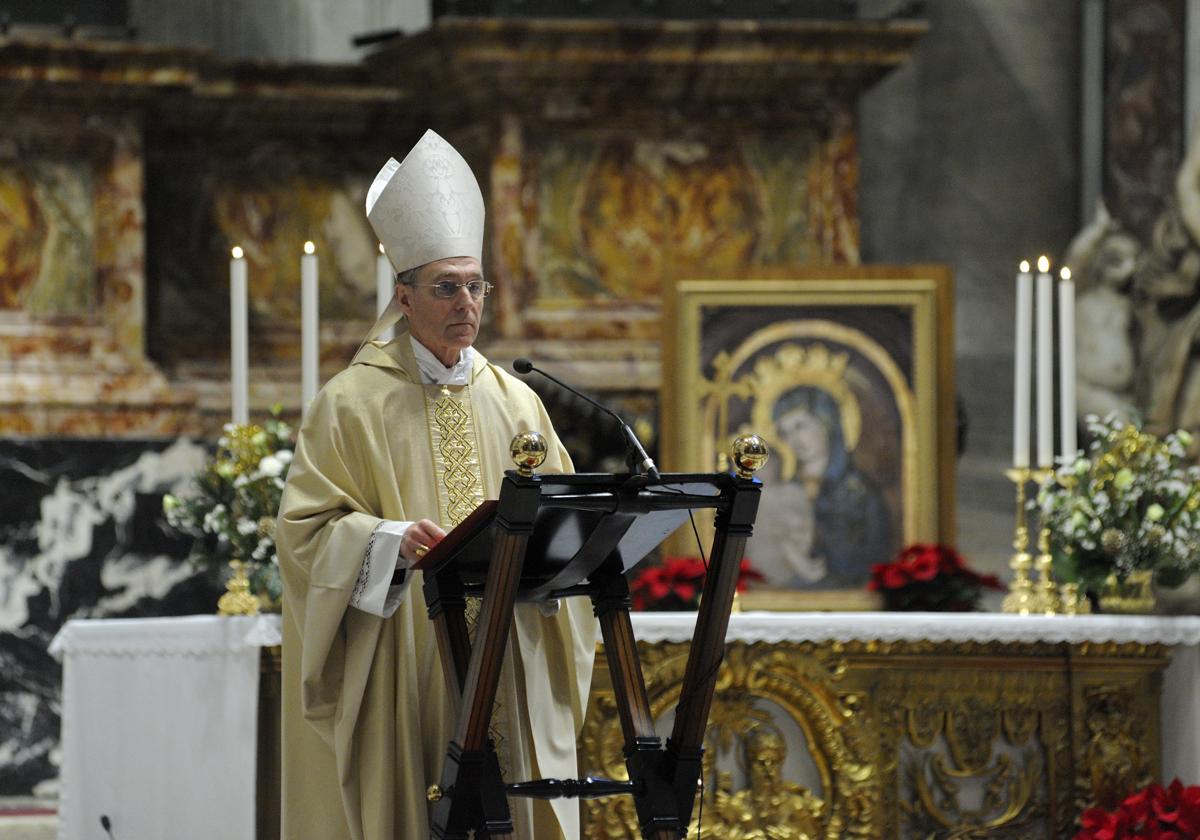 Benedicto Xvi Recordado Por Los Fieles En Una Misa En El Aniversario