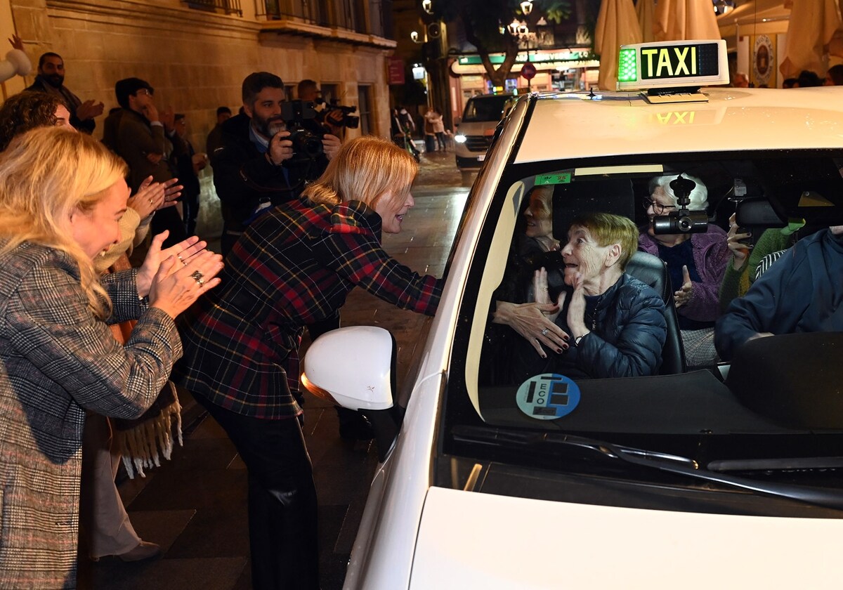 Taxis Para Que Los Mayores Disfruten De Las Luces De Navidad En Jerez