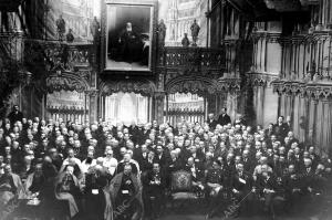 Concurrentes a la sesión del centenario del Cardenal Lavigerie, celebrada en el...