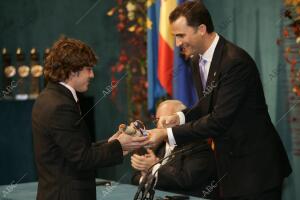 Alonso, recibe el premio Príncipe de Asturias