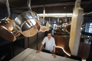 Entrevista con el chef vasco Eneko Atxa, que tiene un restaurante en el nuevo...