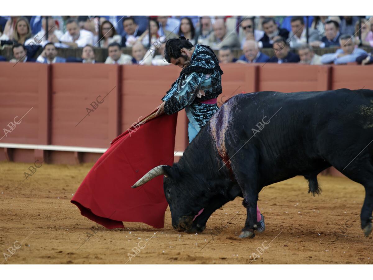 Corrida De Toros Celebrada En La Maestranza Para Los Toreros Morante