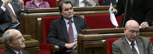 Cataluña multará con hasta 10.000 euros a las empresas que no emitan sus facturas en catalán