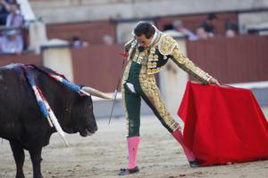 Grave percance de Aparicio y triunfo de El Cid