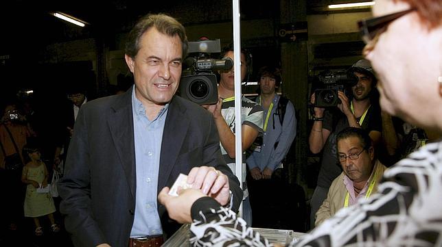 Mas se apunta al soberanismo