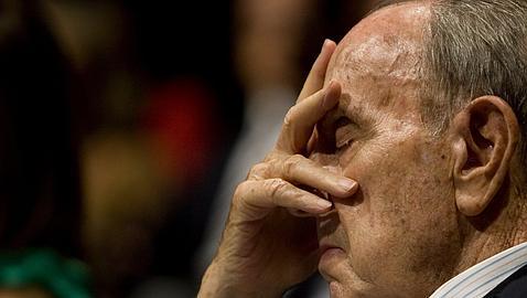 Fraga: «El Estatuto no vale. ¡Viva España!»