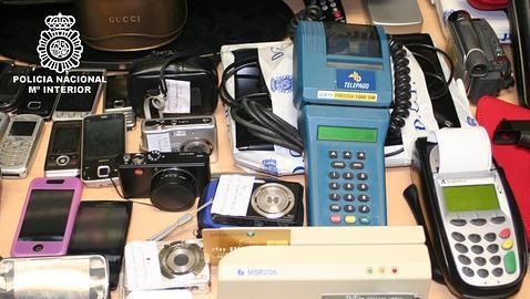 Cae una banda que estafó 2,5 millones con tarjetas falsas