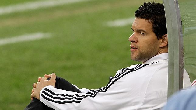 Alemania deja atrás a Ballack
