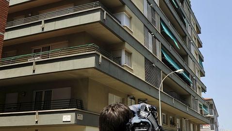 Muere una mujer al ser lanzada desde una sexta planta