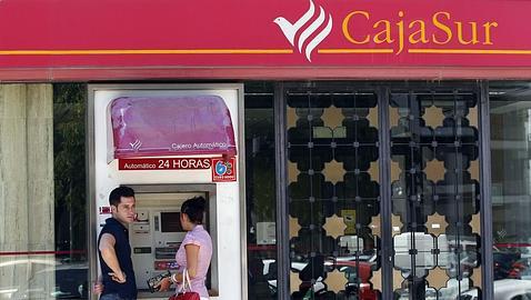 Griñán: «CajaSur dejó de ser andaluza cuando rechazó la fusión con Unicaja»