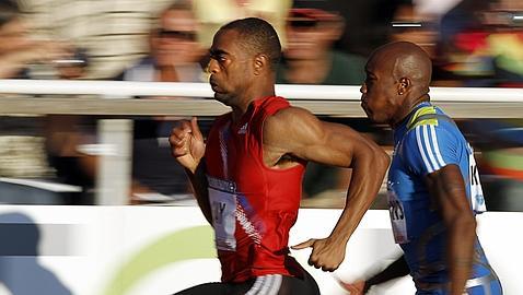 Tyson Gay vence a Usain Bolt en los 100 metros