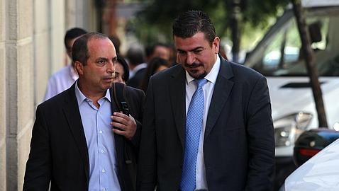 Los controladores amenazan con la huelga si Aena no retoma las negociaciones