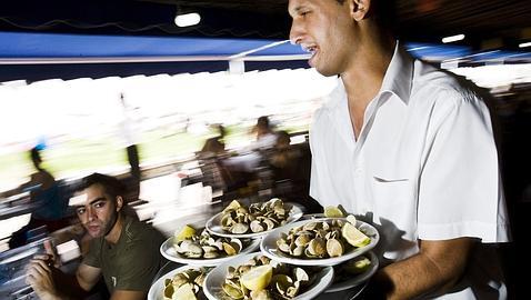 La industria y el sector servicios crecen pese a que se sigue destruyendo empleo