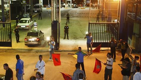 Interior apuesta por mantener «en idénticas circunstancias» a la policía fronteriza de Ceuta y Melilla