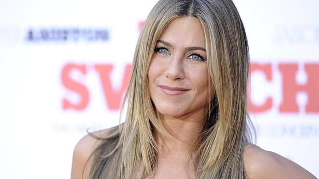 ¿Qué le pasa a Jennifer Aniston con los hombres?