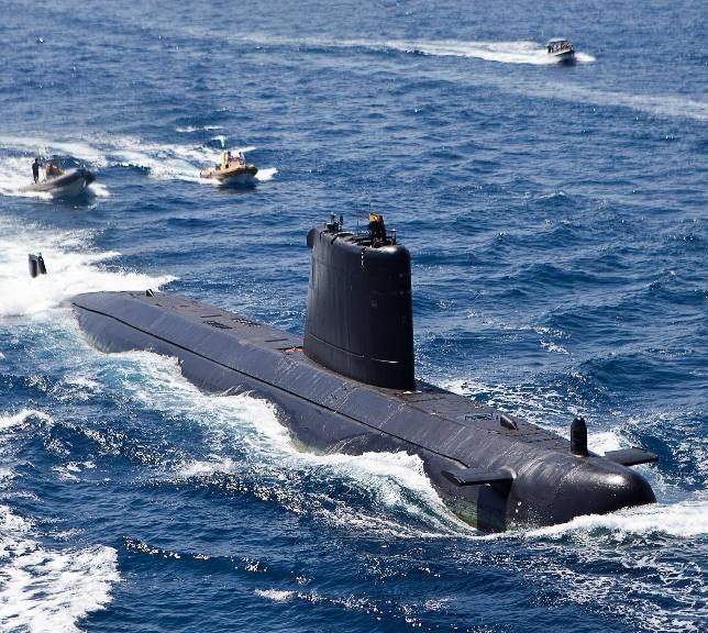 La Armada puso el espectáculo