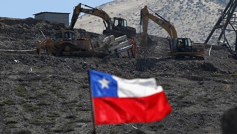 Chile pretende rescatar a los mineros en octubre