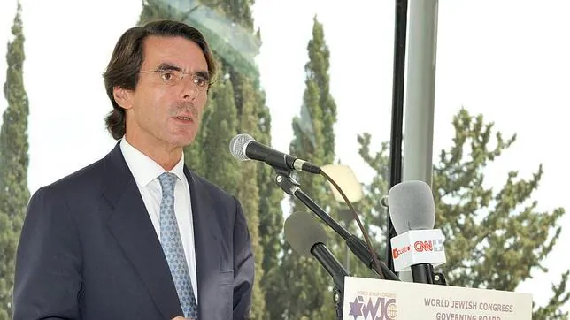 Aznar acusa a Obama de «escapar de los problemas del mundo»