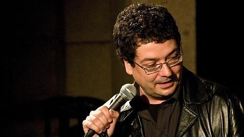 «Cada vez que publico una novela arrasan un barrio»