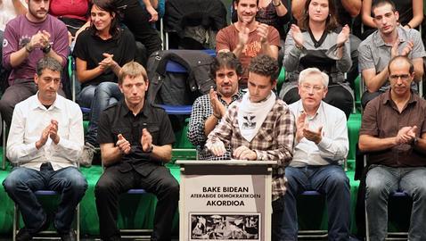 ETA dispuesta a un alto el fuego y «a ir más lejos»