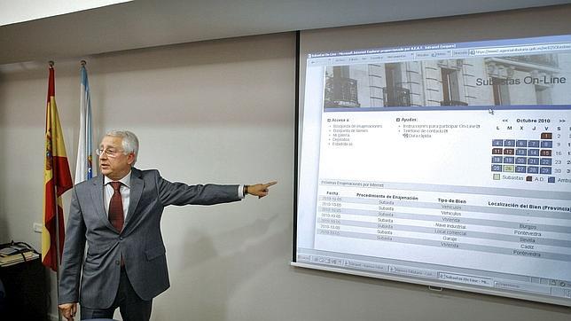 Una nave industrial inaugura la subasta de bienes decomisados a los «Charlines»