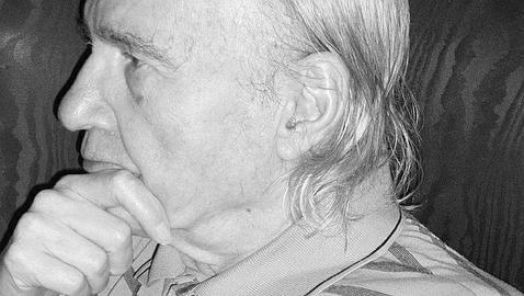 El poeta canario José María Millares Sall gana el Premio Nacional de Poesía