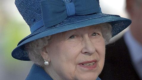 Isabel II cancela la fiesta de Navidad de sus empleados por la crisis