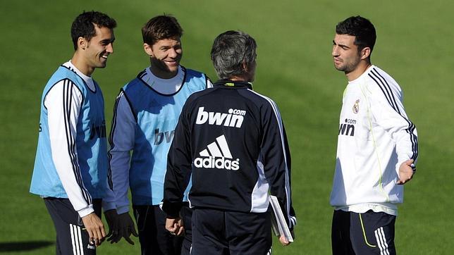 Mourinho cita a Pedro León y recupera a Canales y Albiol