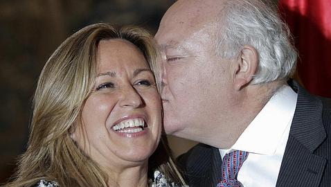 Moratinos vuelve a llorar en su despedida del Ministerio de Exteriores