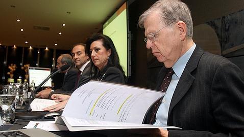 El Banco de España insta a «profundizar» en los ajustes