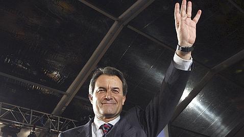 El CIS confirma el descalabro del PSC