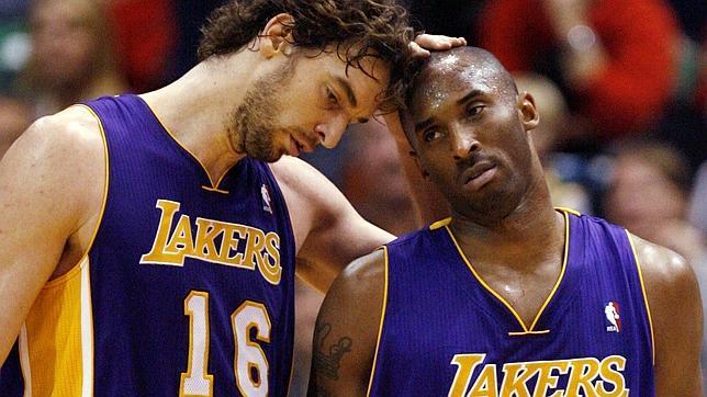 Los Lakers echan por tierra una ventaja de 19 puntos en Utah