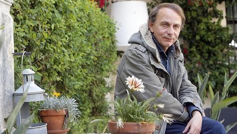 Los editores de Houellebecq persiguen a quienes denuncian sus plagios