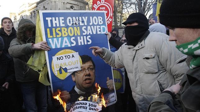 La economía irlandesa volvió a crecer el trimestre anterior a su intervención