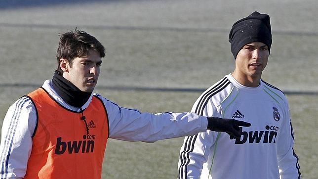 Kaká entrena por primera vez con el grupo