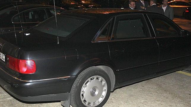 Los coches oficiales o de funcionarios tuvieron 1.374 multas de tráfico en 2009