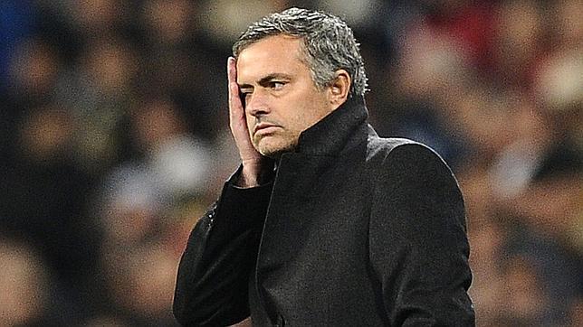 Mourinho exige una reunión urgente con Florentino Pérez