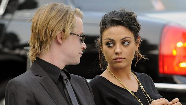 Macaulay Culkin y Mila Kunis rompen después de ocho años