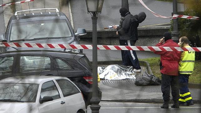 Las víctimas desconfían: «Seguimos sintiéndonos objetivos de ETA»