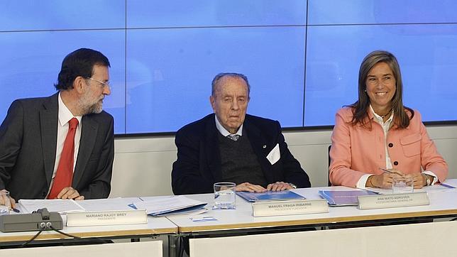 Fraga considera «lamentable» la actitud de Cascos